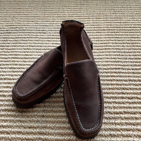 Passengers made in Italy woman’s suede loafer brown SZ 38 - Picture 2 of 5